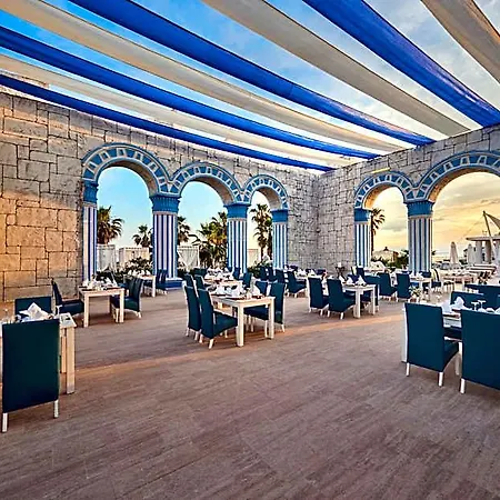 Selectum Noa 5*