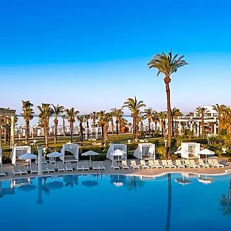 Selectum Noa Hotel 5*