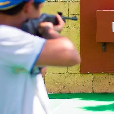 Selectum Noa 5* באלאק