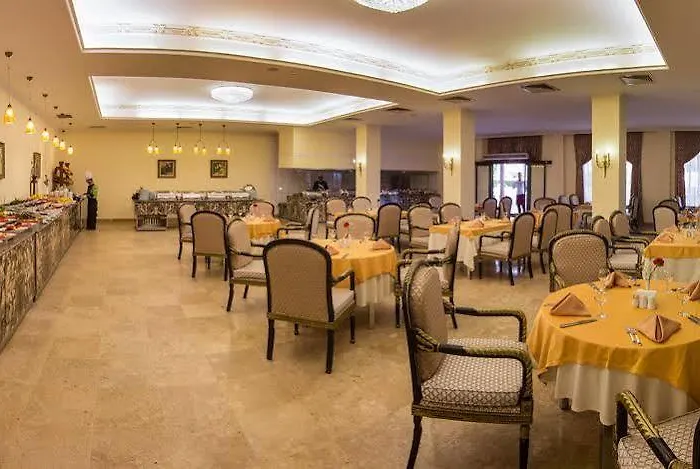 Selectum Noa Hotell 5*
