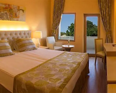 Selectum Noa מלון