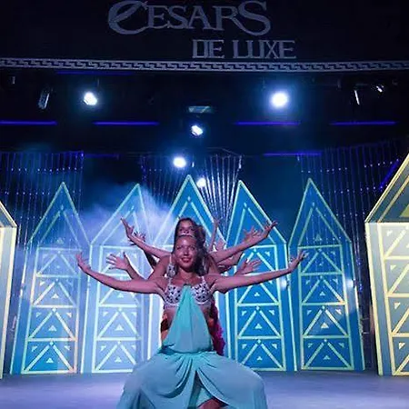 מלון Selectum Noa 5*